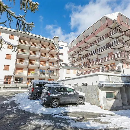 Alpine Ski-in/out - Happy * Sestriere